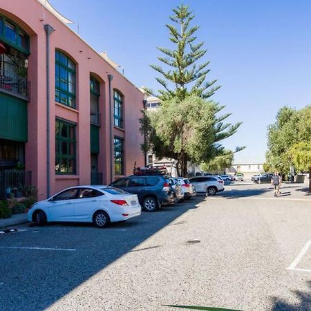 West End Warehouse Historical Opposite Beach Fremantle Dış mekan fotoğraf